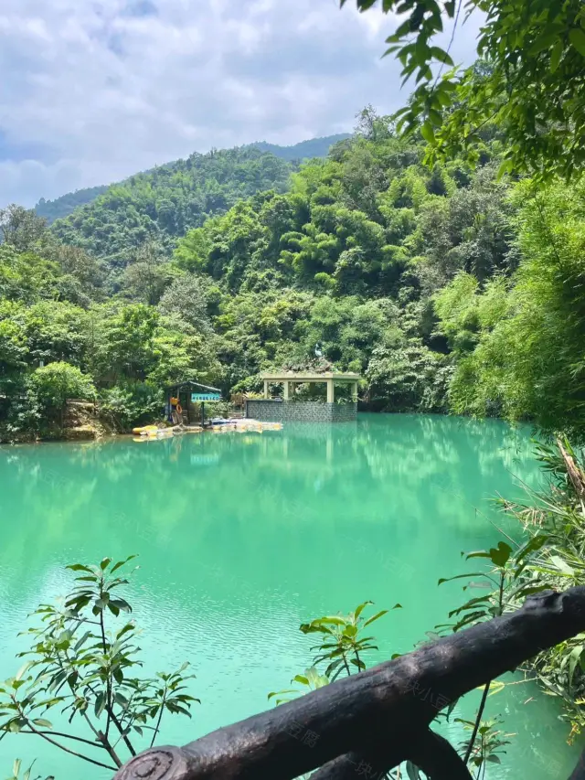 Guangdong's Hidden 'Jiuzhaigou', What Are You Waiting for If Not Going During National Day?