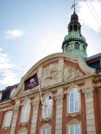 🏰✨ Copenhagen's Historic Hotel Haven 🛎️🌿