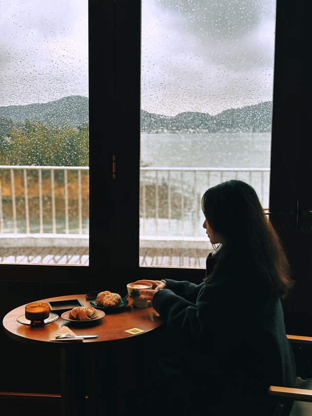 雨天在寧波東錢湖利民村避世