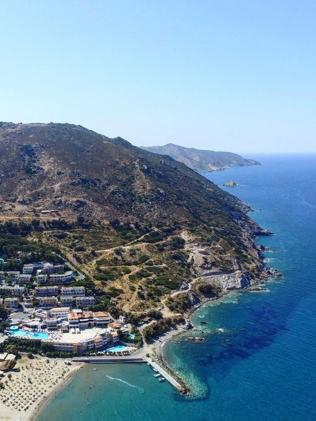 🌊🛏️ Fodele's Finest: Splash & Stay in Greece 🇬🇷