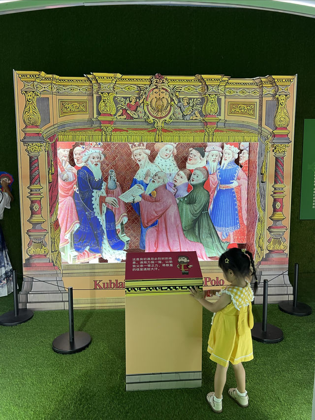 夏天躲進上圖東館看書逛展環遊世界