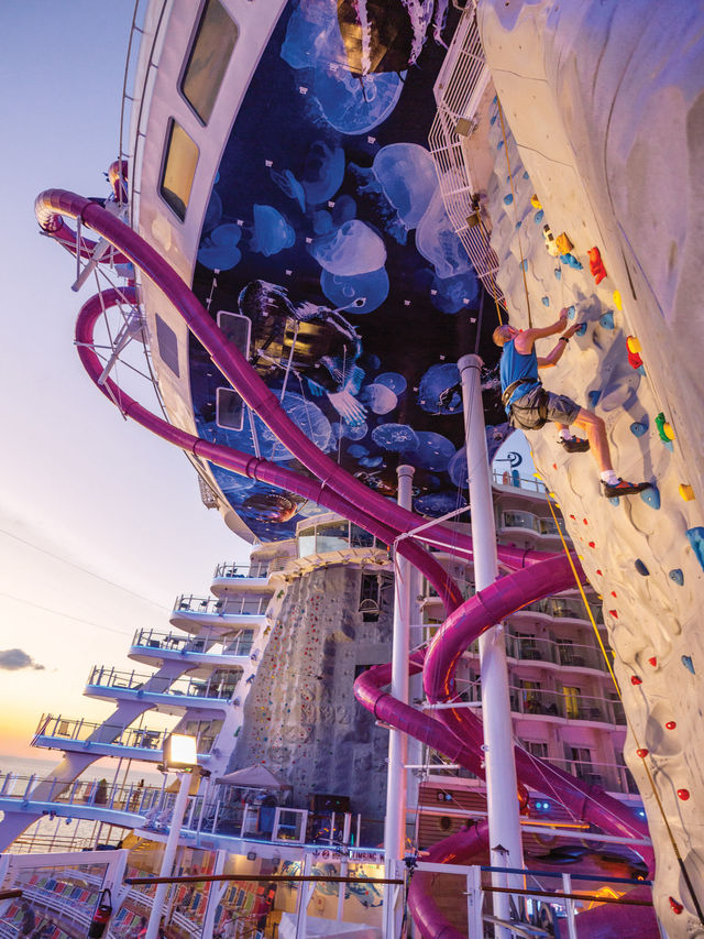 🌊Bring your children on an unforgettable sea voyage!