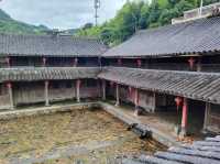 浙江古村落自駕遊～雪溪胡氏大院 胡氏大院位於溫州市泰順縣雪溪鄉橋西村石門樓，建於清道光十二年至同治十。