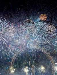 London New Year's Eve Fireworks: The Significance of Live Photos