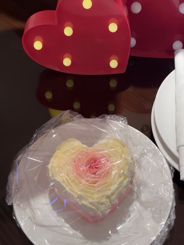 大學生打卡一家酒店。