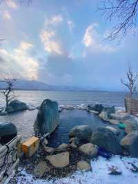 北海道雪景野泉|天鵝湖裡泡溫泉！！