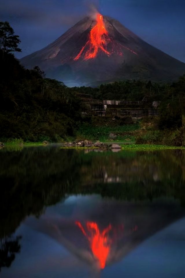 在巴圖欣賞印尼最美火山