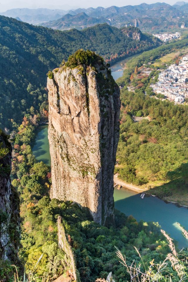 千姿百態鼎湖峰