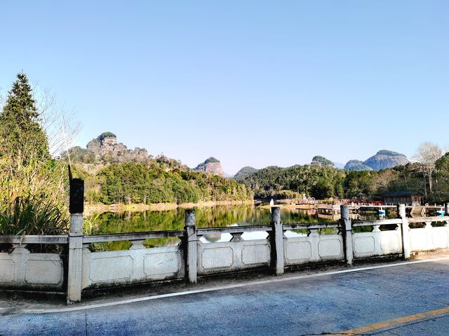兼具雄、險、奇、秀、幽、古特色的五指石風景區（一）