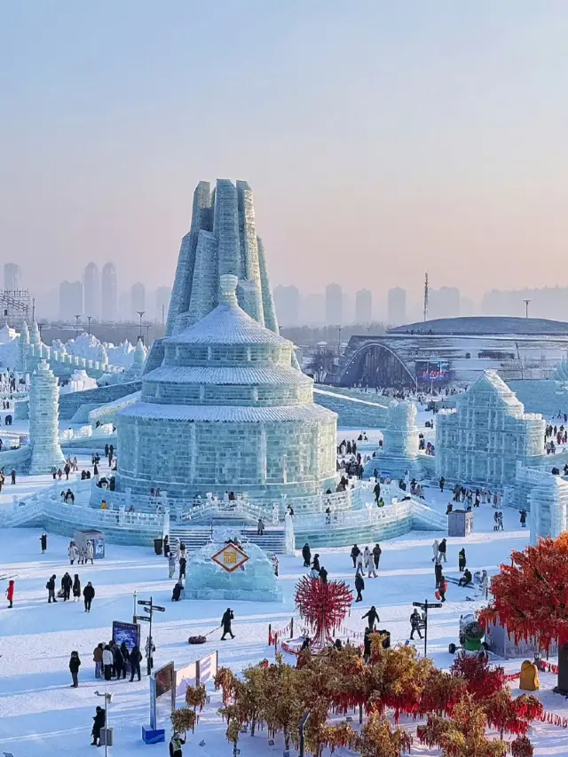 哈爾濱冰雪大世界,25年2月的慘狀!