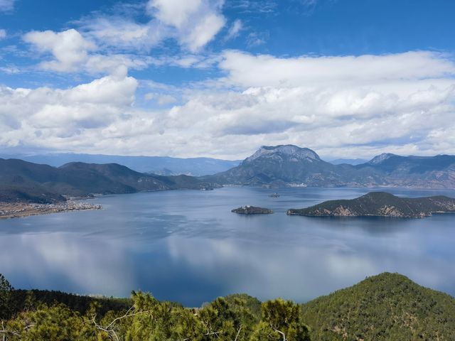 瀘沽湖｜摩梭女兒國的浪漫傳說與湖光盛景