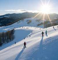 暢滑長春蓮花山滑雪場，暢享冬日激情