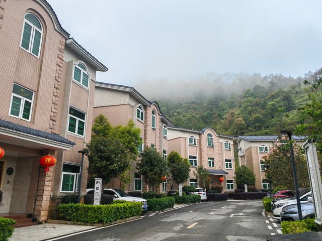 天下第一奇泥——五華熱礦泥溫泉