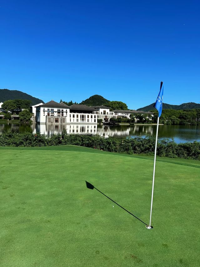 住進《富春山居圖》，解鎖嚮往的生活