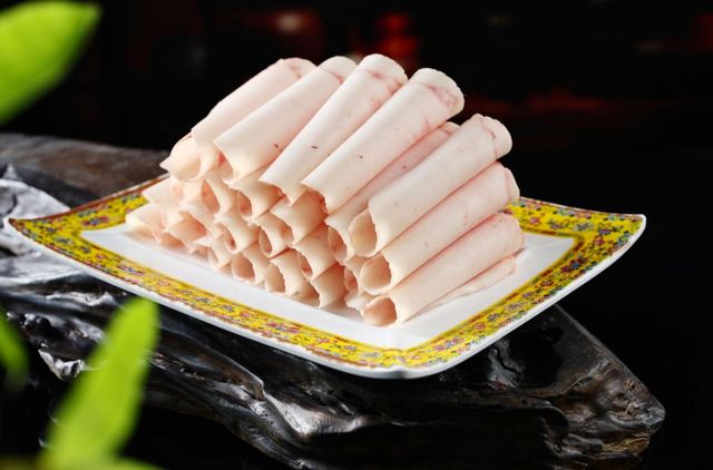 老北京銅鍋涮肉：一口穿越京味舊時光