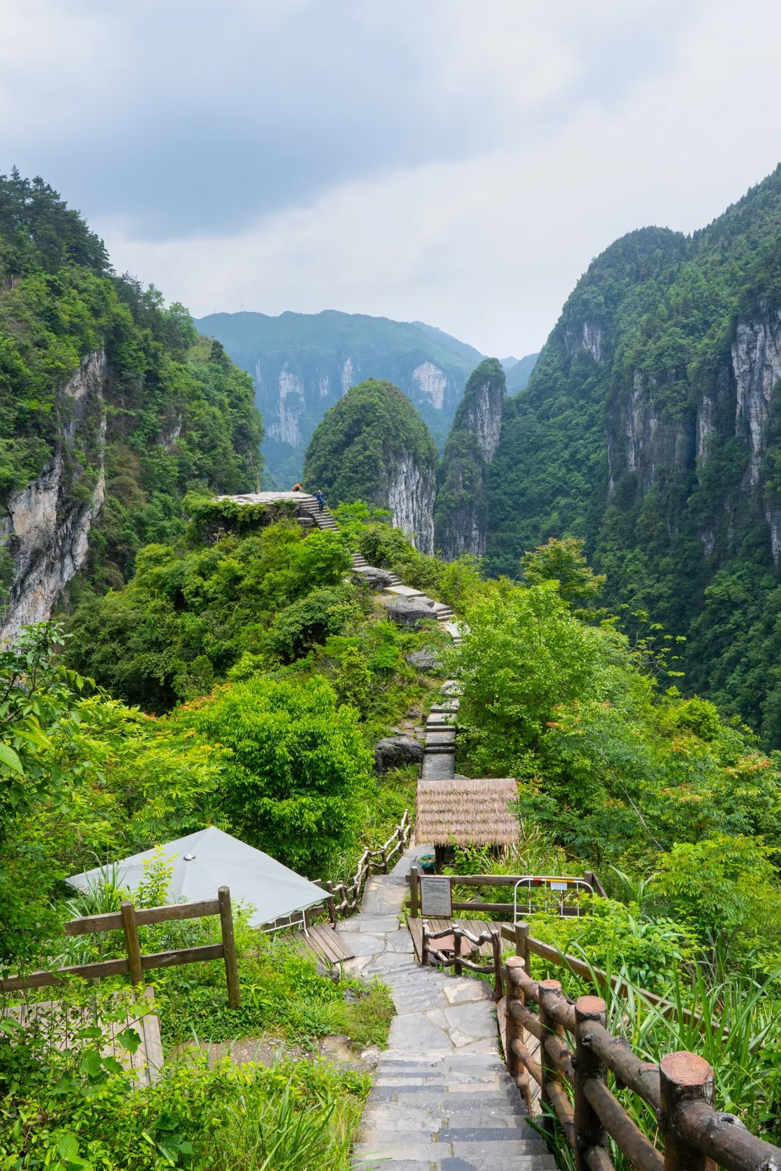 Such a beautiful place, I wish the whole world could know about it - Dehang Miao Village