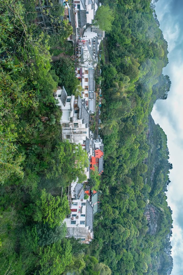 你點可以唔知道呢座隱世仙山呢？