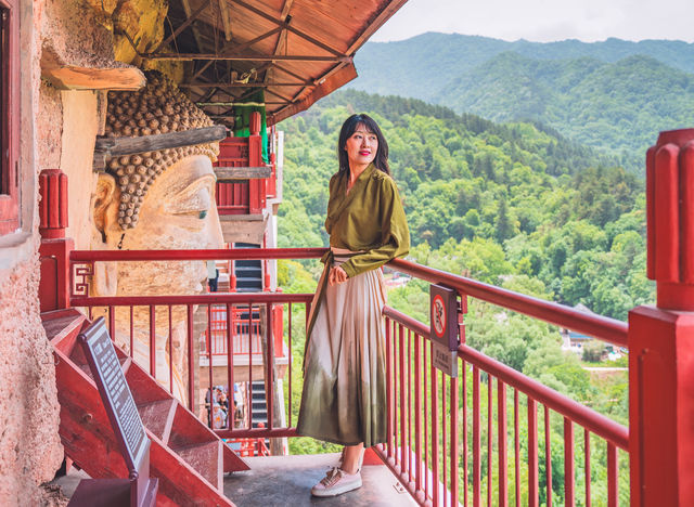 麥積山｜1600年前的「東方微笑」