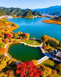 澄澈湖水、綿延綠道和原生態風光讓你感受自然與愜意的雙重治癒