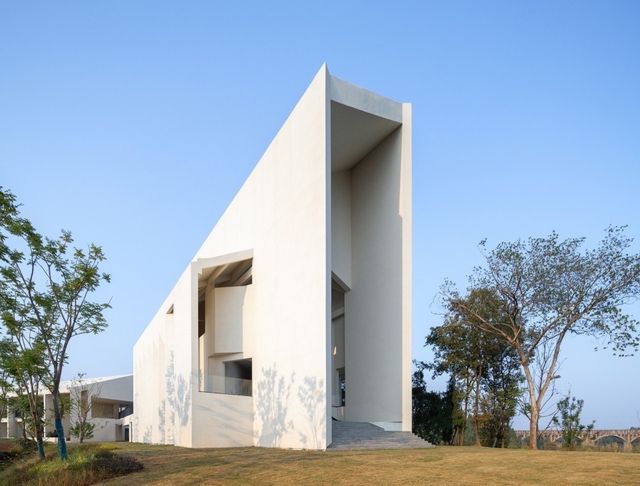 凱州山谷裡的白色音符!德陽中央音樂谷小眾出片指南 必須打卡理由: 成都1h直達!混凝土 凱州山谷裡的白色音符!德陽中央音樂谷小眾出片指南 必須打卡理由: 成都1h直達!混凝土