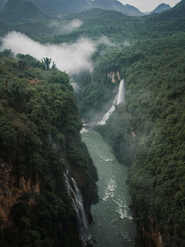 地球最美裂縫！喀斯特地貌封神之作！貴州你深藏不露啊