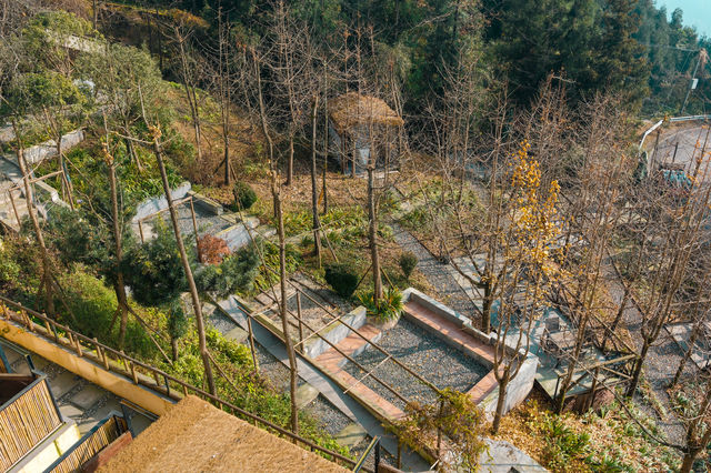 住進雲朵裡，私湯泡著泡著就飄起來了