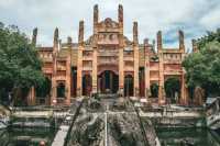 自貢旅遊攻略:恐龍之鄉與彩燈之城的奇幻之旅