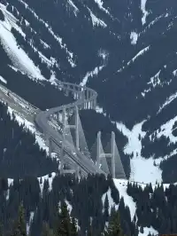 太美了吧!賽里木湖非常適合自駕!!!