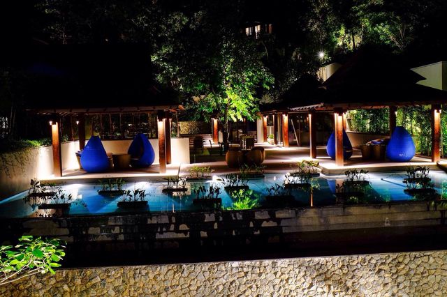 普吉島|鉑爾曼酒店，懸崖上的寧靜天堂