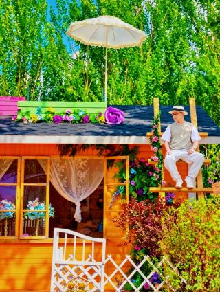 まさに長春！童話の小屋の軒先で楽しむ午後のティータイムは超快適