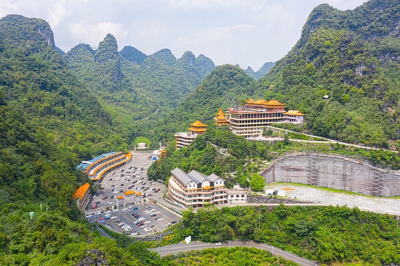 Chỉ 1,5 giờ đi thẳng từ Nam Ninh! Hướng dẫn toàn diện về các hoạt động dưới nước mùa hè và cách tránh nóng ở Mashan, một địa điểm mát mẻ và sảng khoái với các hang động đá vôi có nhiệt độ 18°C.