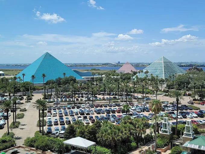 Moody Gardens Half Price｜Houston Travel Tips