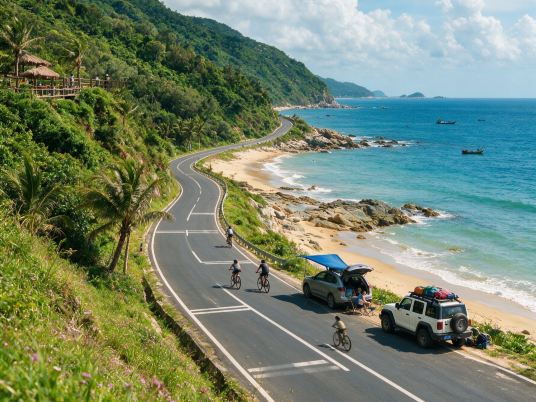 Set off on the Fujian Coastal Scenic Route and explore diverse