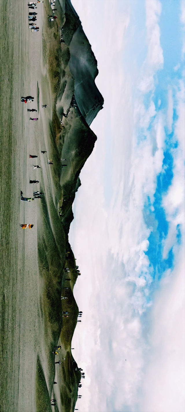 Qinghai Heidushan | The most moonlike ink-wash secret on earth | Trip