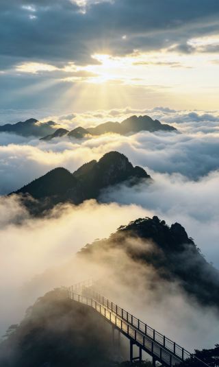 เขาหลิงซาน ซ่างเหรา | สวรรค์ของคนขี้เกียจปีนเขา พิชิตยอดเขาชมทะเลหมอกและยอดเขาประหลาดได้แบบชิลล์ๆ