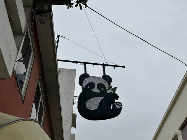 Shopping at Taipa Old Village 