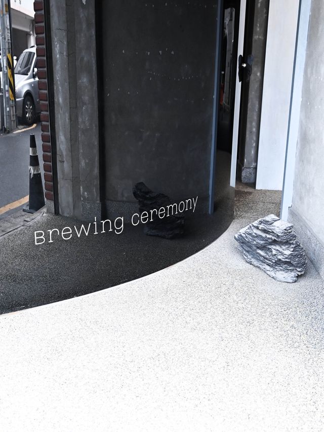 【韓国旅行🇰🇷】人気エリア聖水洞でオススメのコーヒー屋さんへ行って来た！
