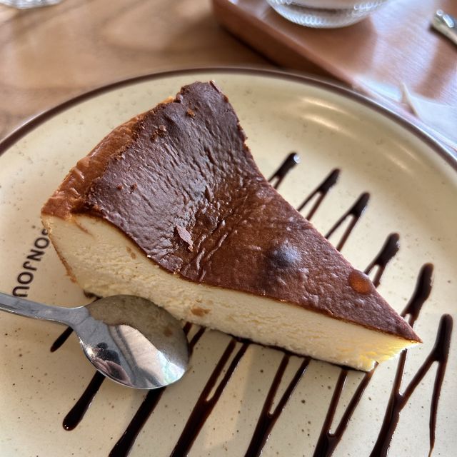 🥐🥨 Bonjour Café ฮานอย ☕