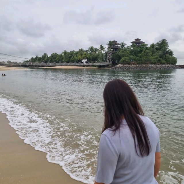 Chillax life at Palawan beach