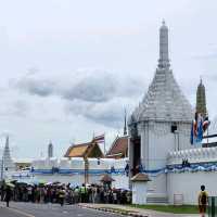 เข้าวัดพระแก้วแบบนักท่องเที่ยว