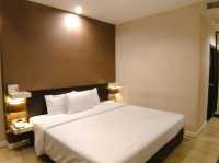曼谷 | 性價比極高 Pool side池畔房間 Qiu Hotel Sukhumvit