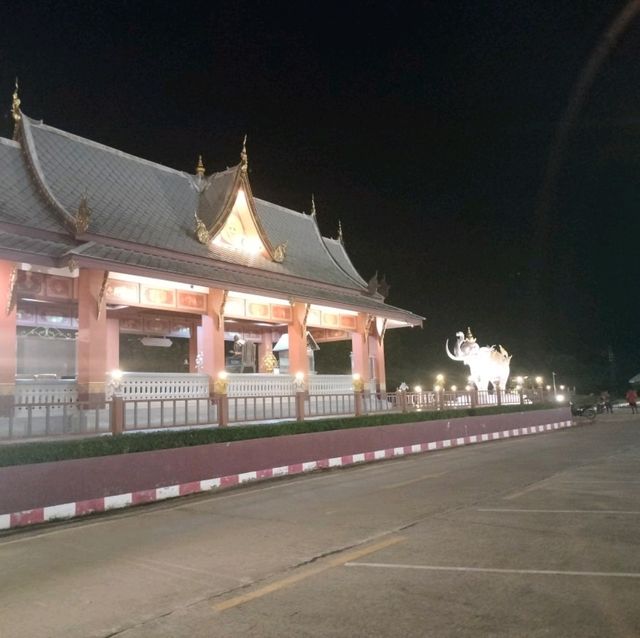 วัดธาตุน้อย..