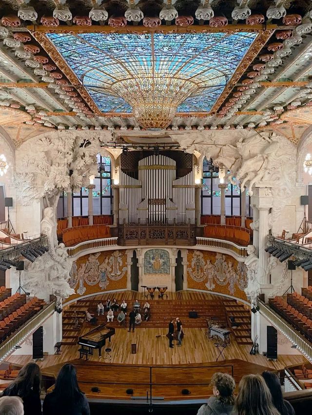 巴塞隆拿🇪🇸絕美小眾景點「加泰羅尼亞音樂宮」