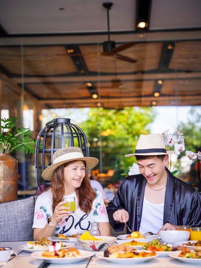 บุฟเฟ่ต์นานาชาติ ในโรงแรมหรูห้าดาว