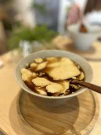 ［桃園/龍潭］ 澎湃豆花🫘｜龍潭必吃美食 超強豆花 內用續碗不用錢!! 