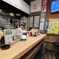 【大阪・東梅田】お一人様歓迎！創作料理の立ち飲み処「大衆呑処 サカグラ」