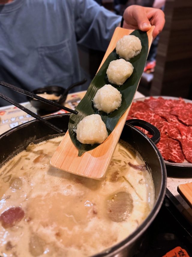旺角邪惡拉絲芝士雞煲🧀🐔