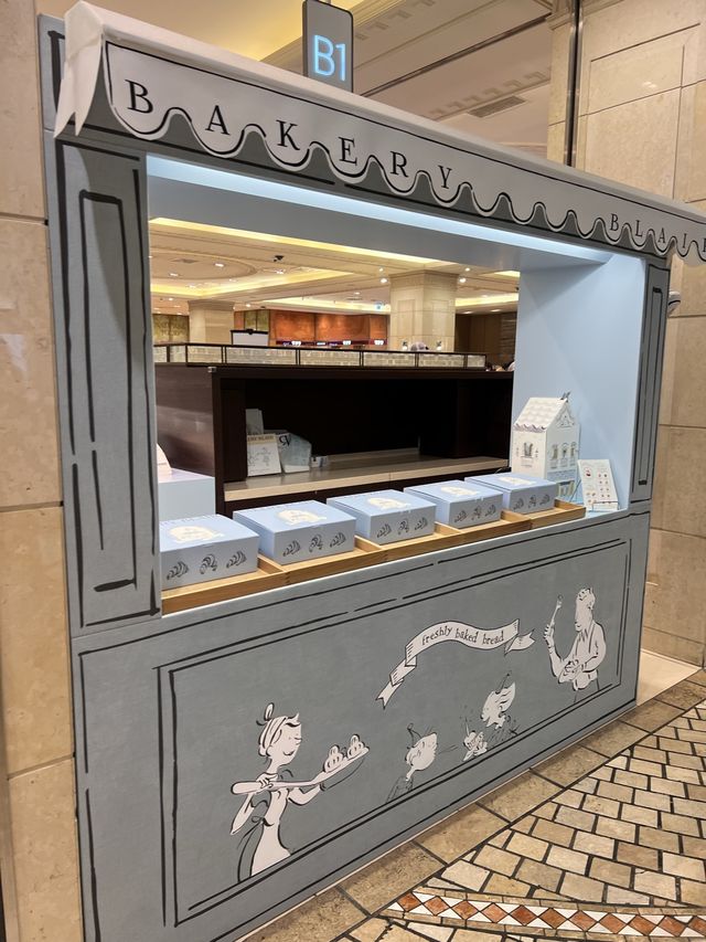 韓国/ソウル【高速ターミナル】韓国で人気のドーナツ屋さんのパン屋さんがデパ地下に登場！
