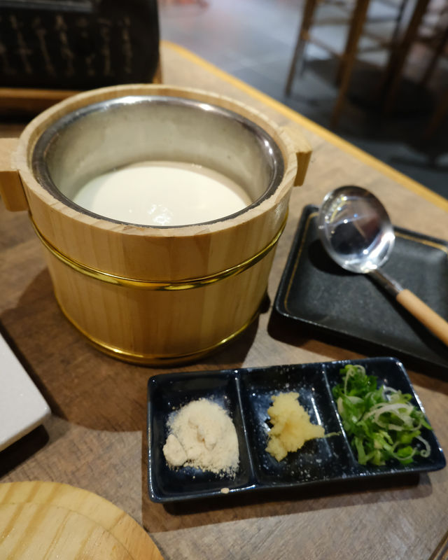 新開超正居酒屋。任飲回杯清酒放題