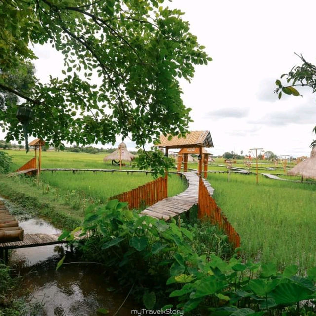 ร้านอาหารบรรยากาศบ้านทุ่ง สุขปลายนา กาฬสินธุ์